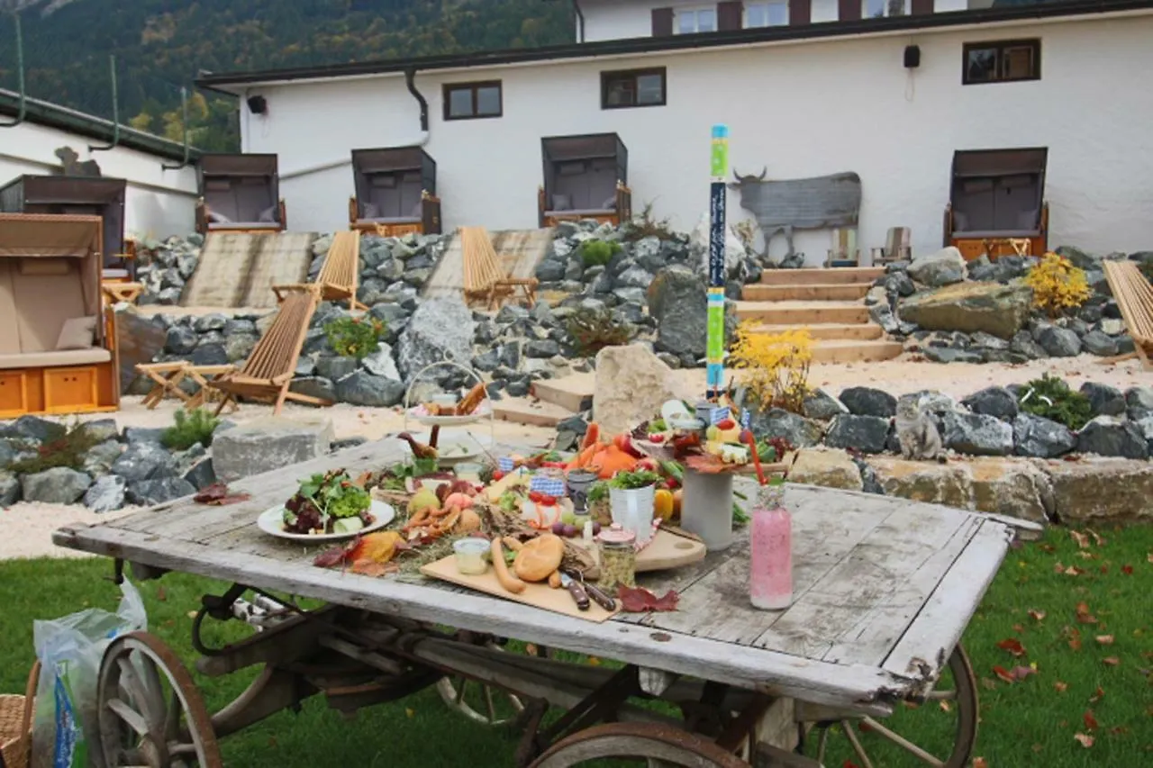 Zur Gluecklichen Kuh Hotel Oberstdorf 0*,  Germany